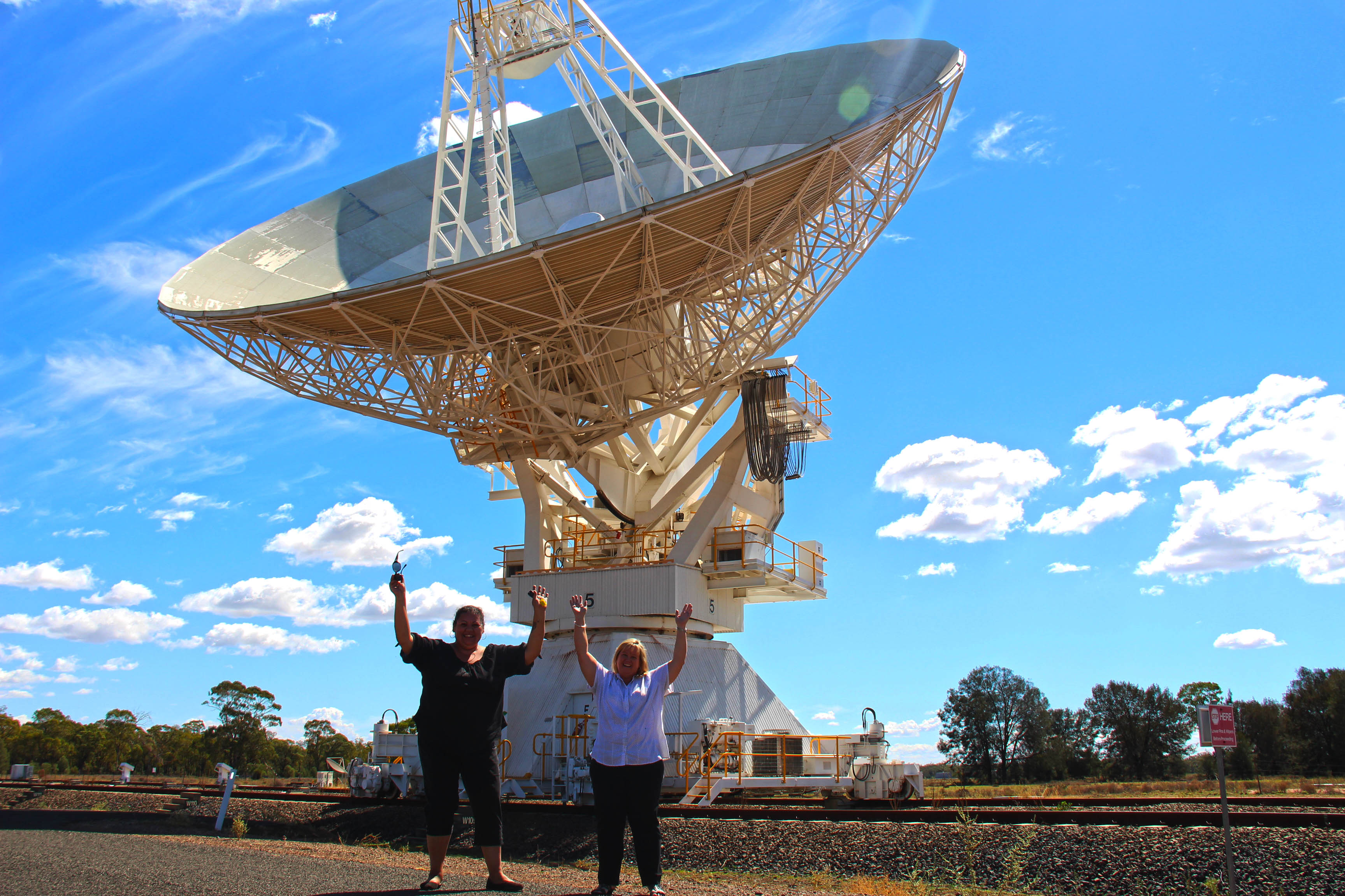 Blue skies for Jane at the Australia Telescope