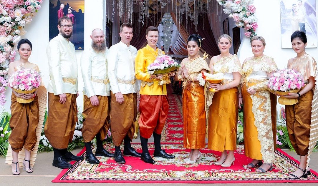 Traditional Cambodian wedding for Narrabri couple