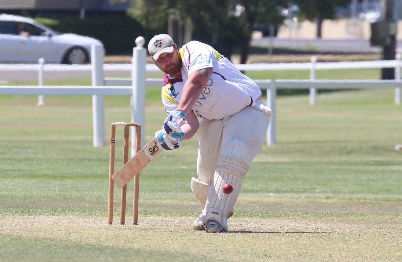 Matt Potter hits three consecutive centuries