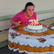 Della celebrates 50th birthday