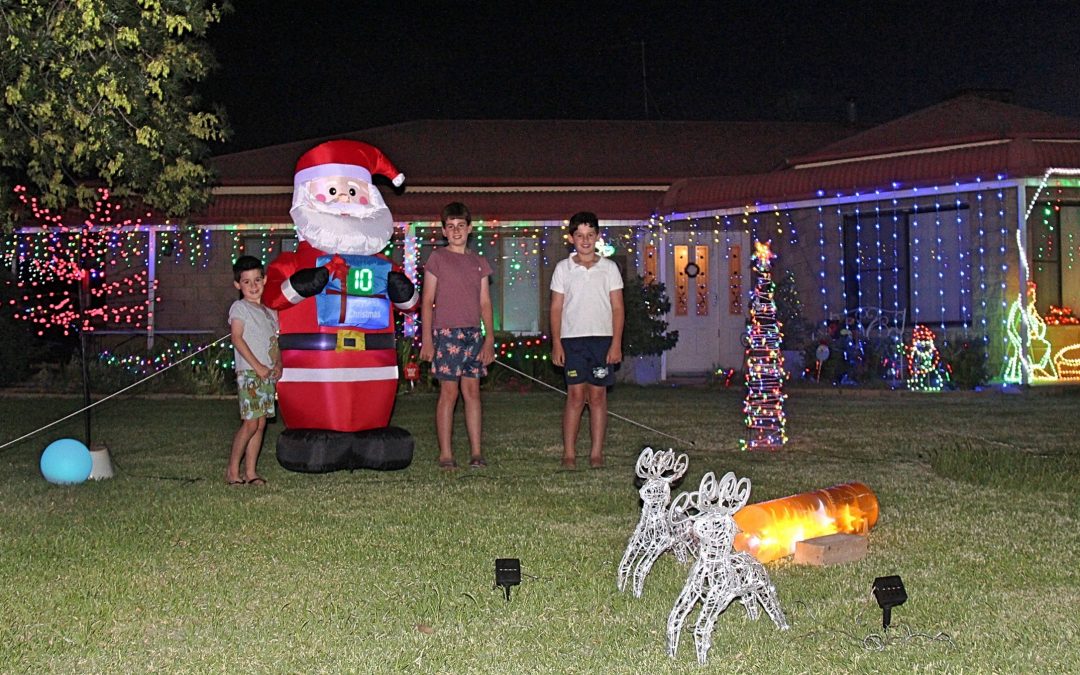 Don’t miss the Wee Waa Christmas Mardi Gras tonight