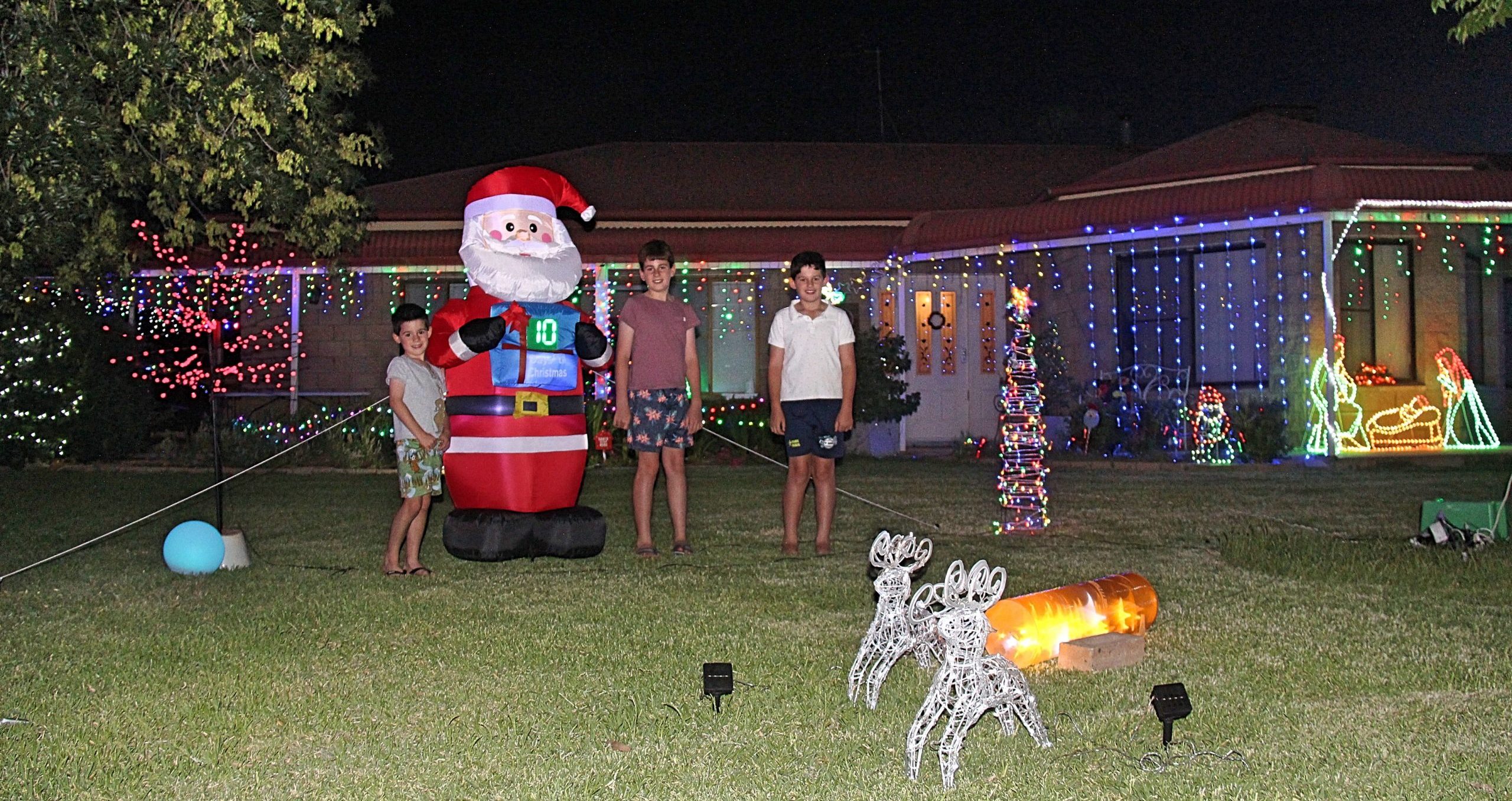 Don’t miss the Wee Waa Christmas Mardi Gras tonight