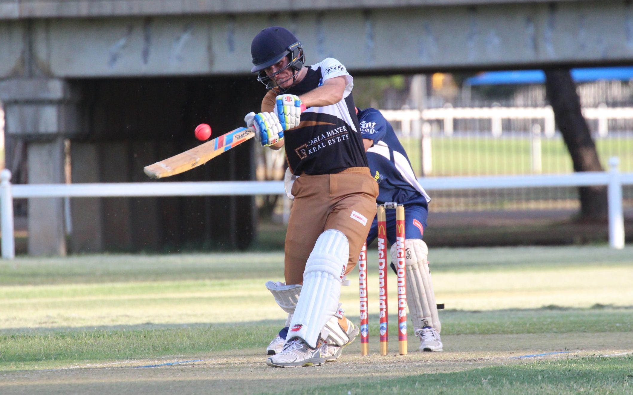 Round three Super Slog game separates the top two teams
