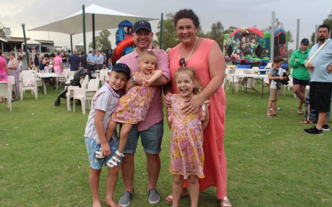 Hundreds rock it for Roxy at Narrabri Golfie fundraiser