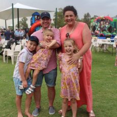 Hundreds rock it for Roxy at Narrabri Golfie fundraiser