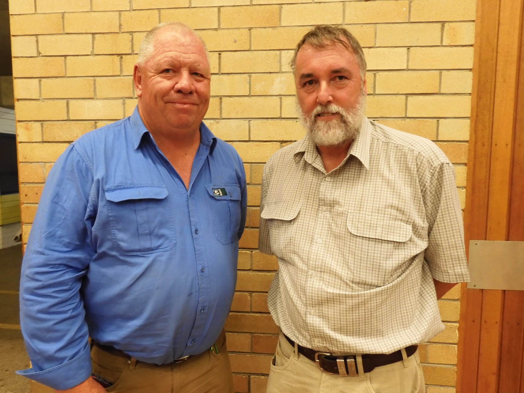 Steve Ainsworth Cotton Grower Services representative and Graeme Tolson CRDC representative.