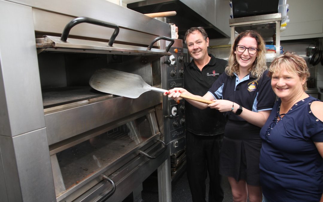 Oven lives on for new generations of pizza customers