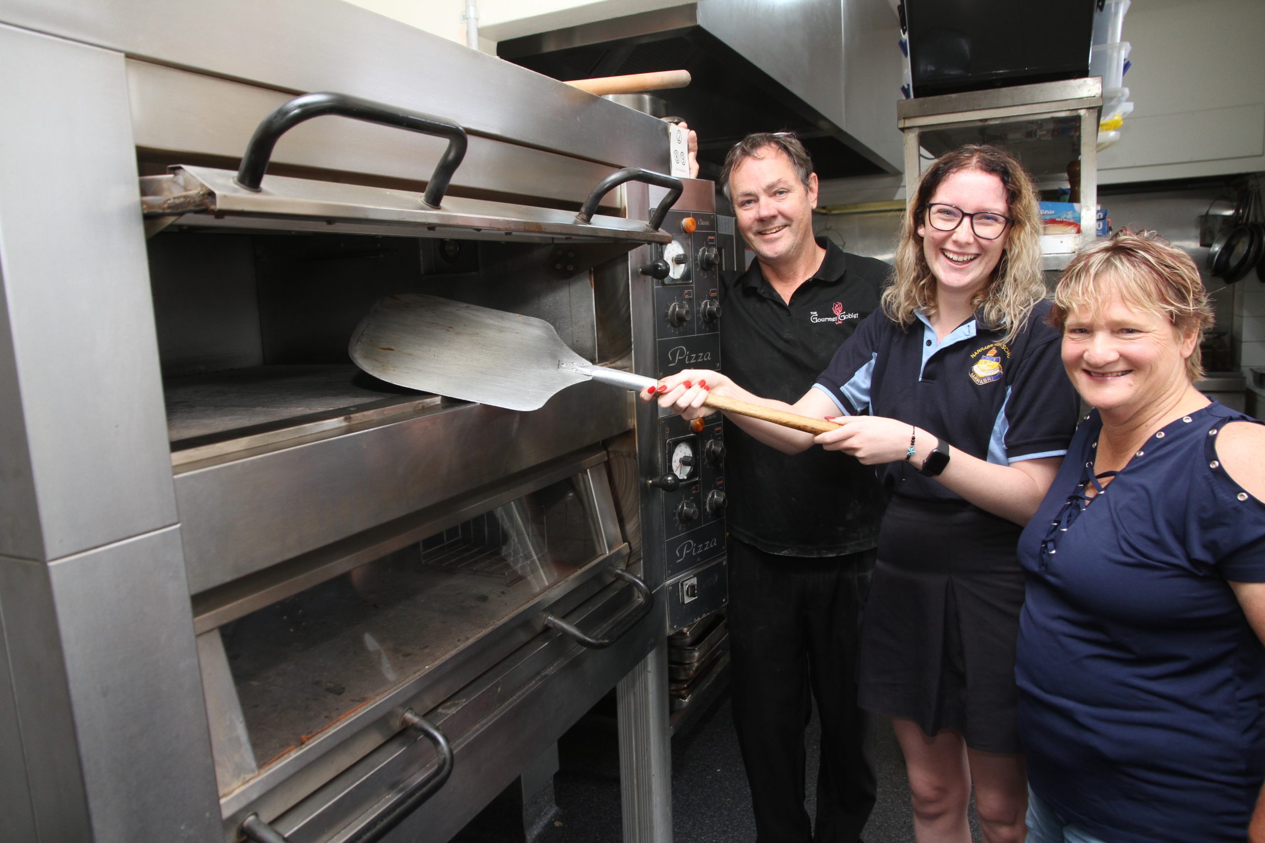 Oven lives on for new generations of pizza customers