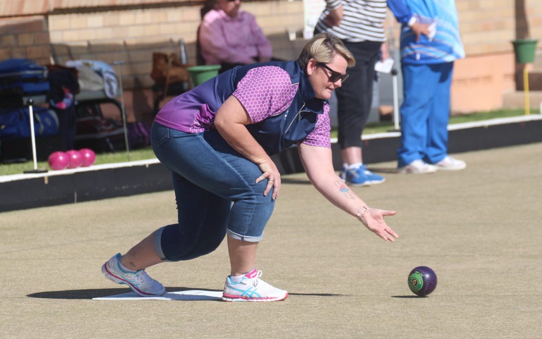 Lady bowlers enjoy a day on the green in Wee Waa