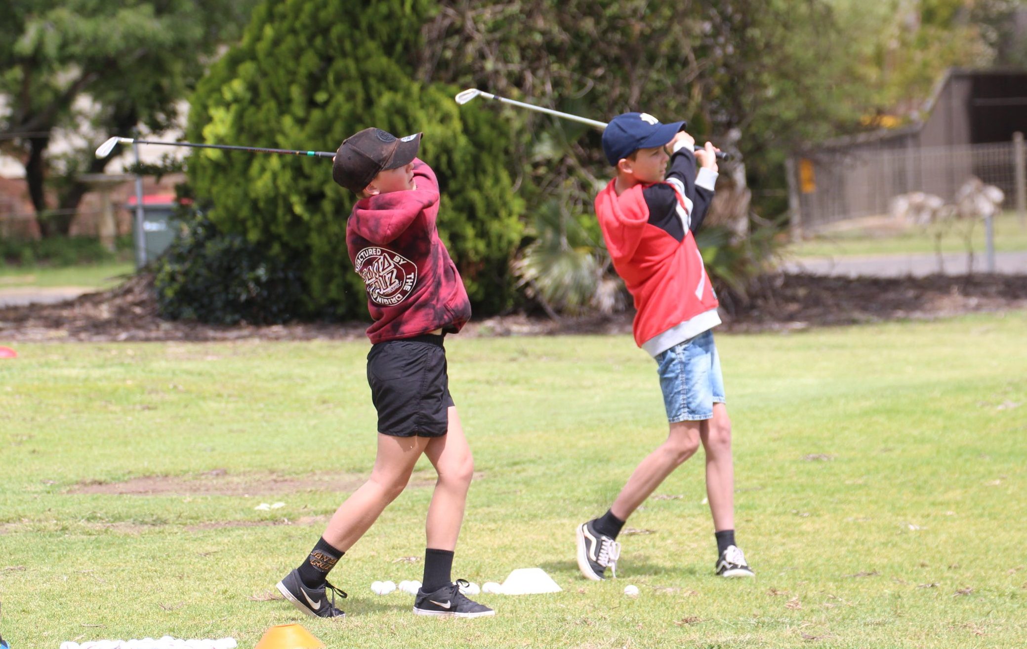 Future pros learn some handy tips at the Narrabri Golf Club
