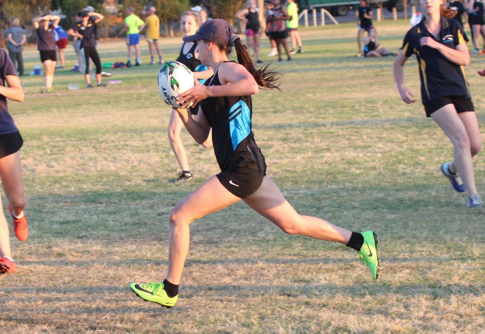 Narrabri touch teams combine for more than 100 tries in round two
