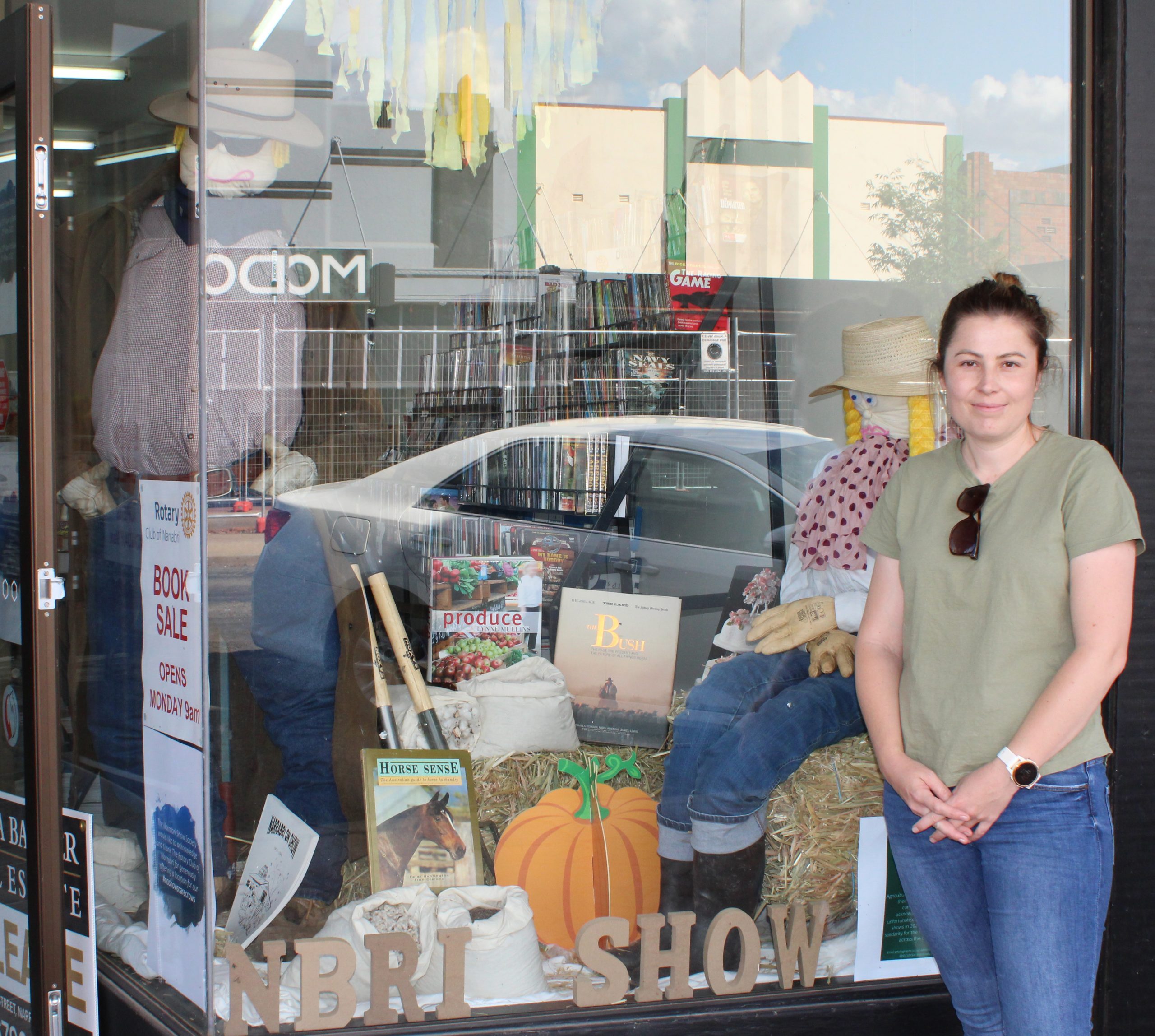 ‘No Show Scarecrows’ pop up at Maitland Street shop