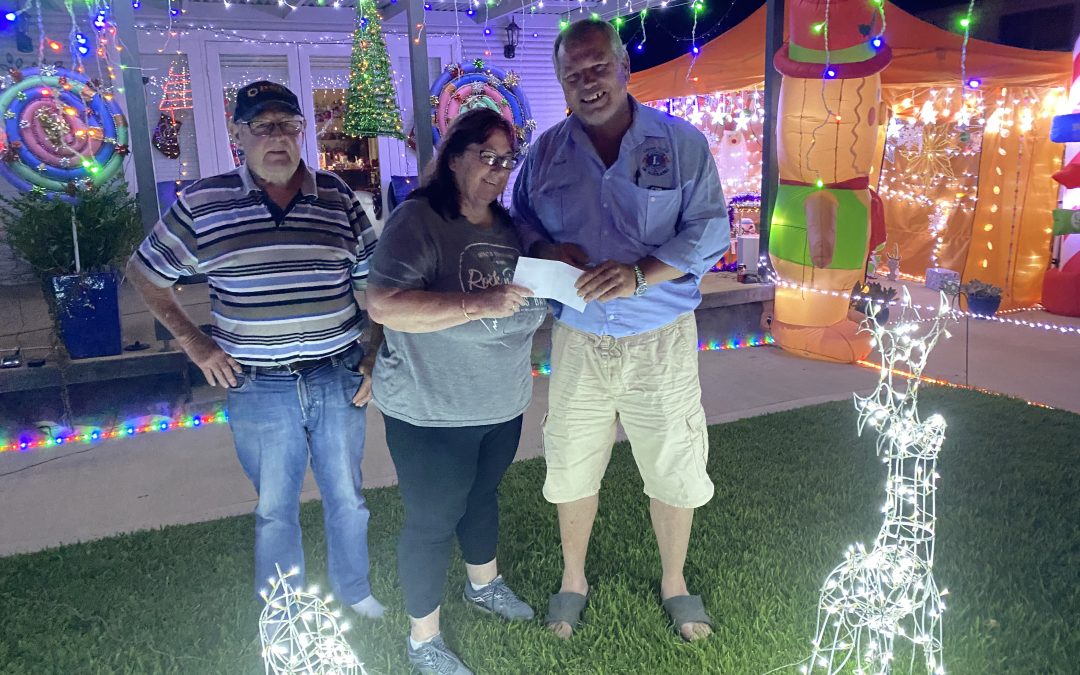 Narrabri residents light up for Christmas time