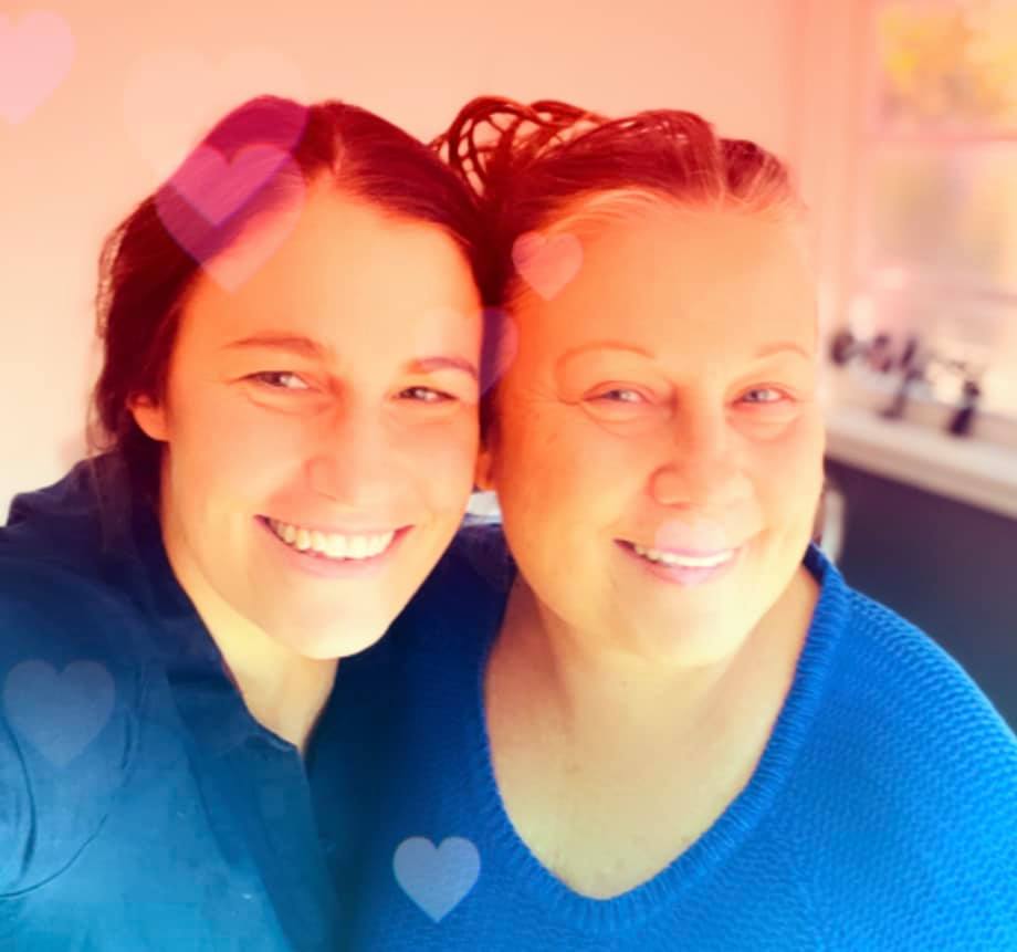 Grace and Lindy Farrer.
