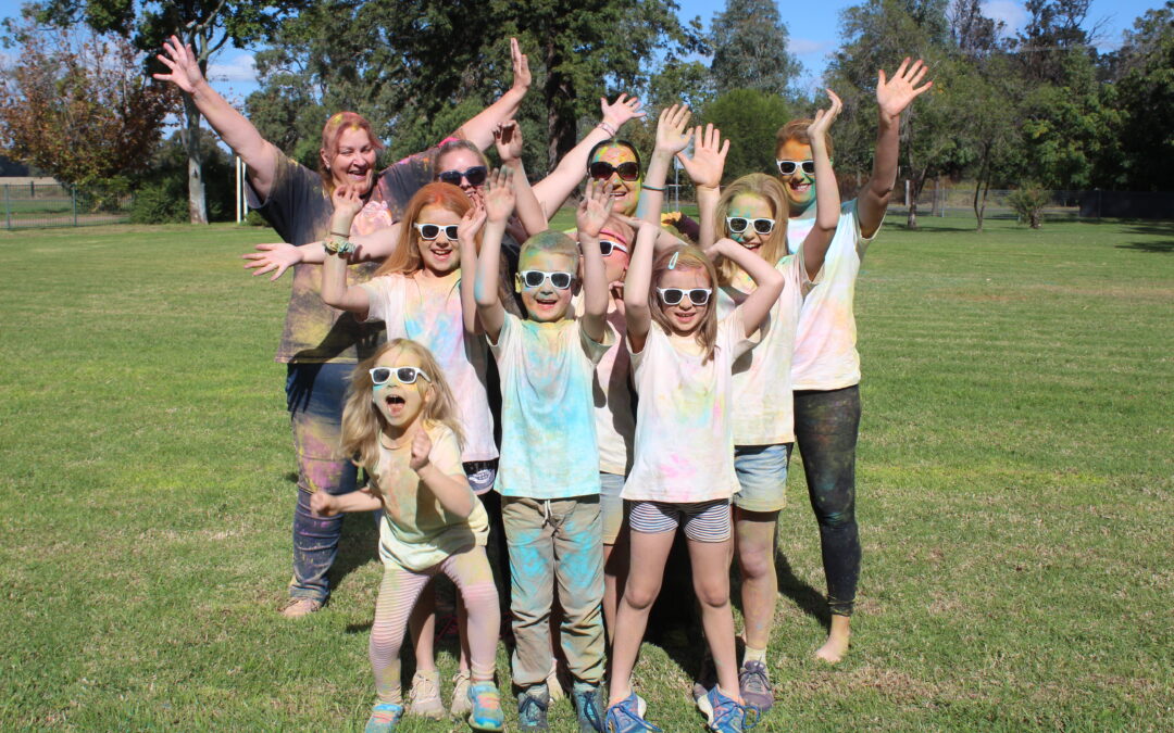 Fairfax Public School takes on colour run | PHOTOS