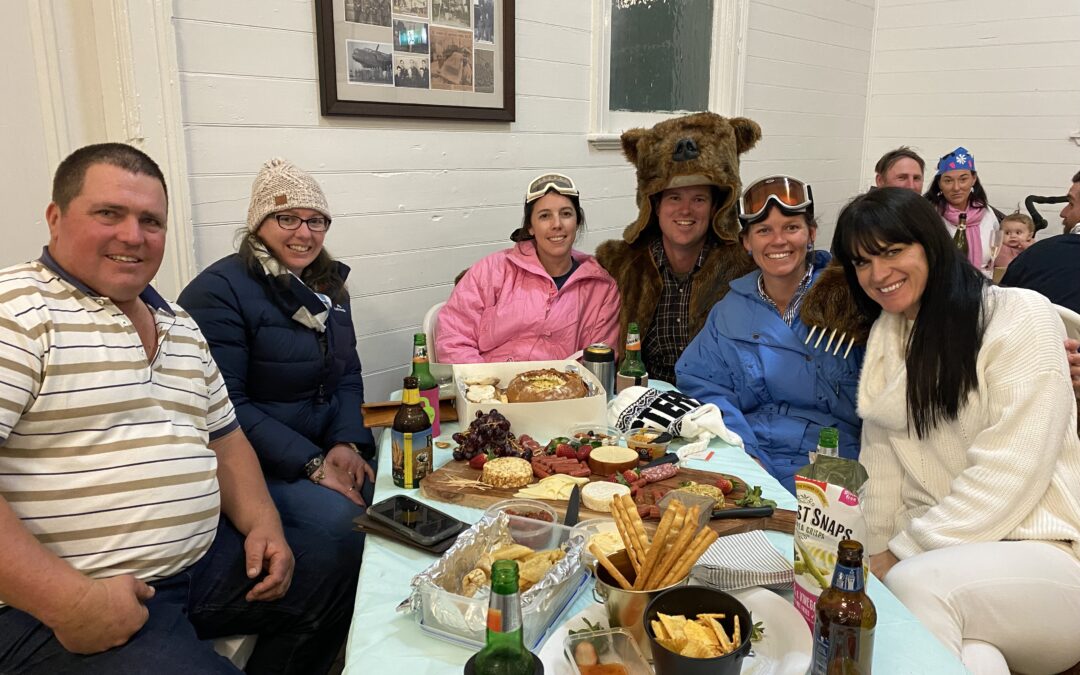 ‘Winter wonderland’ fun at Burren trivia night | PHOTOS