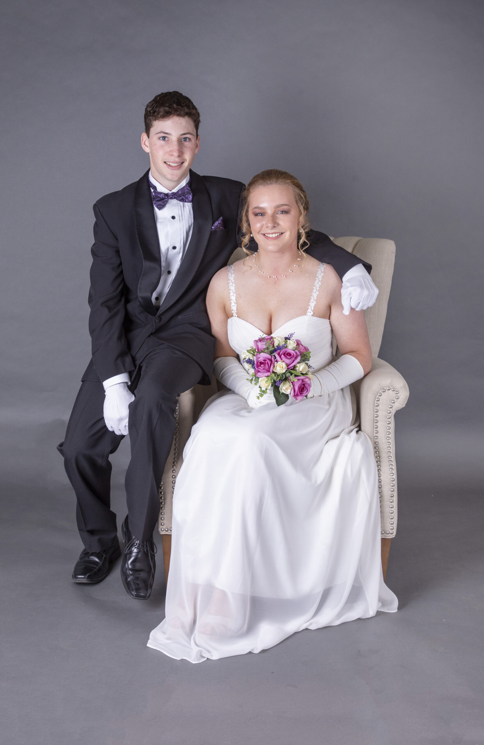 Lodge Namoi 2021 debutantes and their partners | PHOTOS