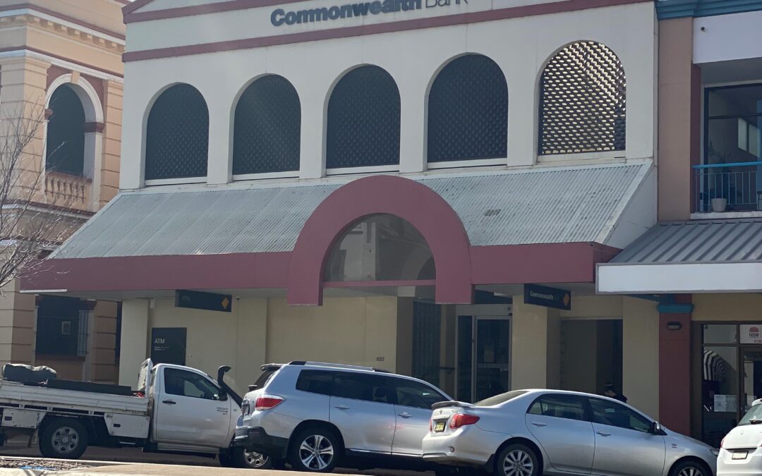 Opening hours to be cut at Commonwealth Bank branch