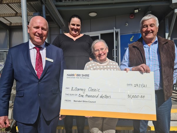 KILLARNEY CLASSIC: Mayor Ron Campbell, Amanda Keeffe, Annie Lampe and Cr Ron Campey.