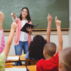 NSW government incentives review to focus on improving benefits for regional teachers
