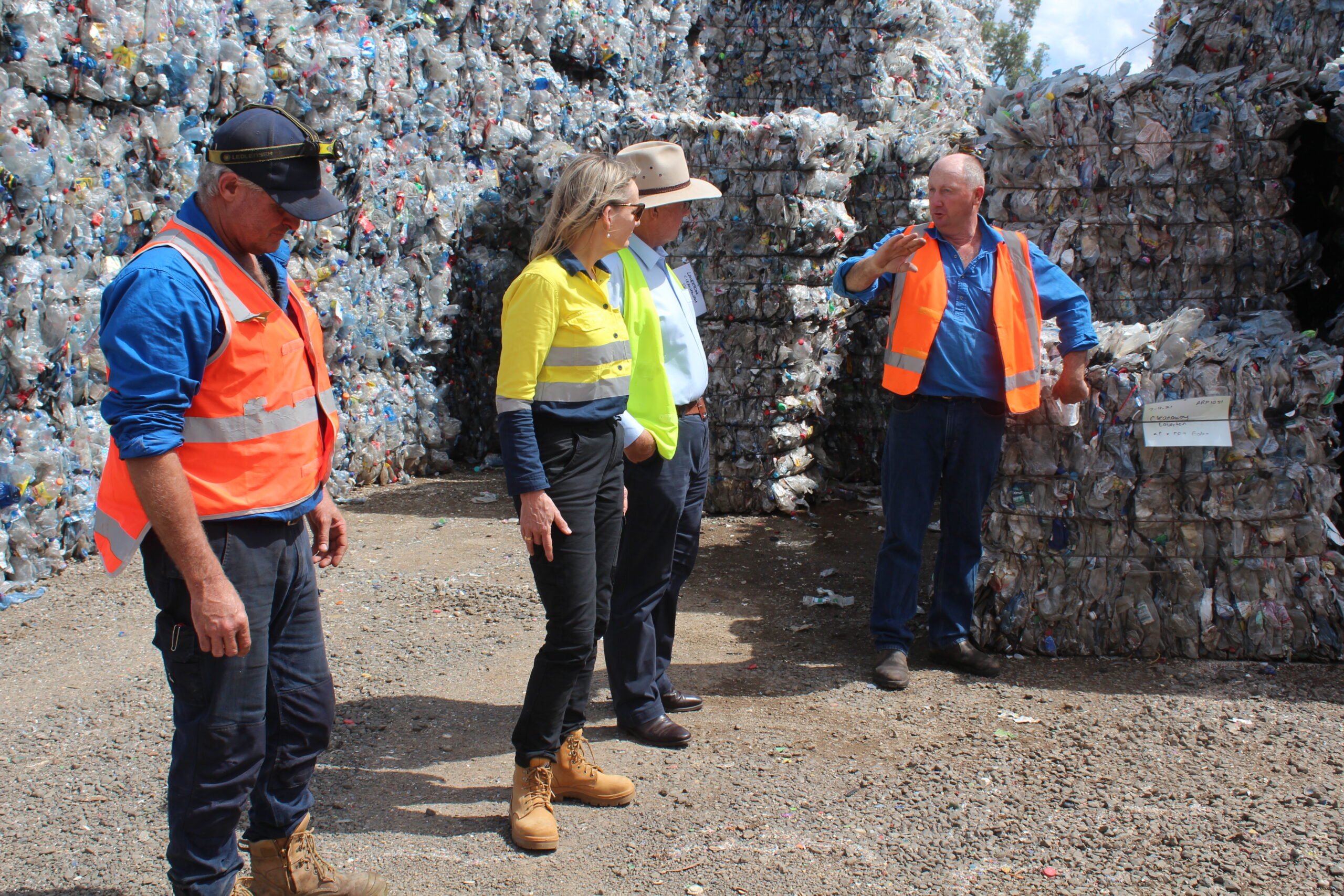 Regions can play big role in national recycling: Minister