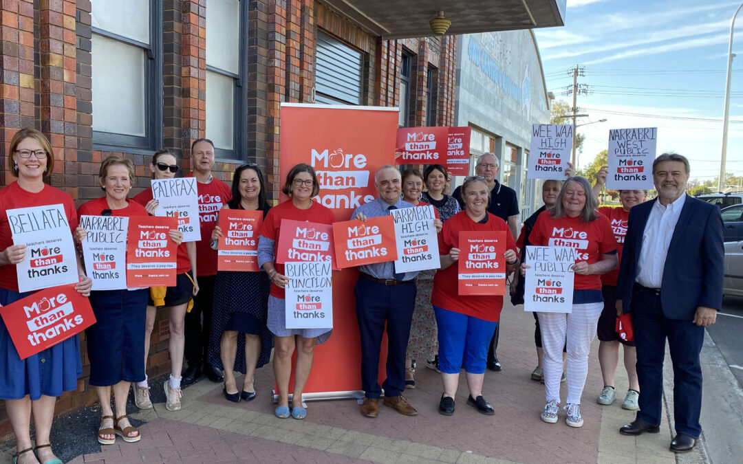 Teachers rally over NSW staff shortage