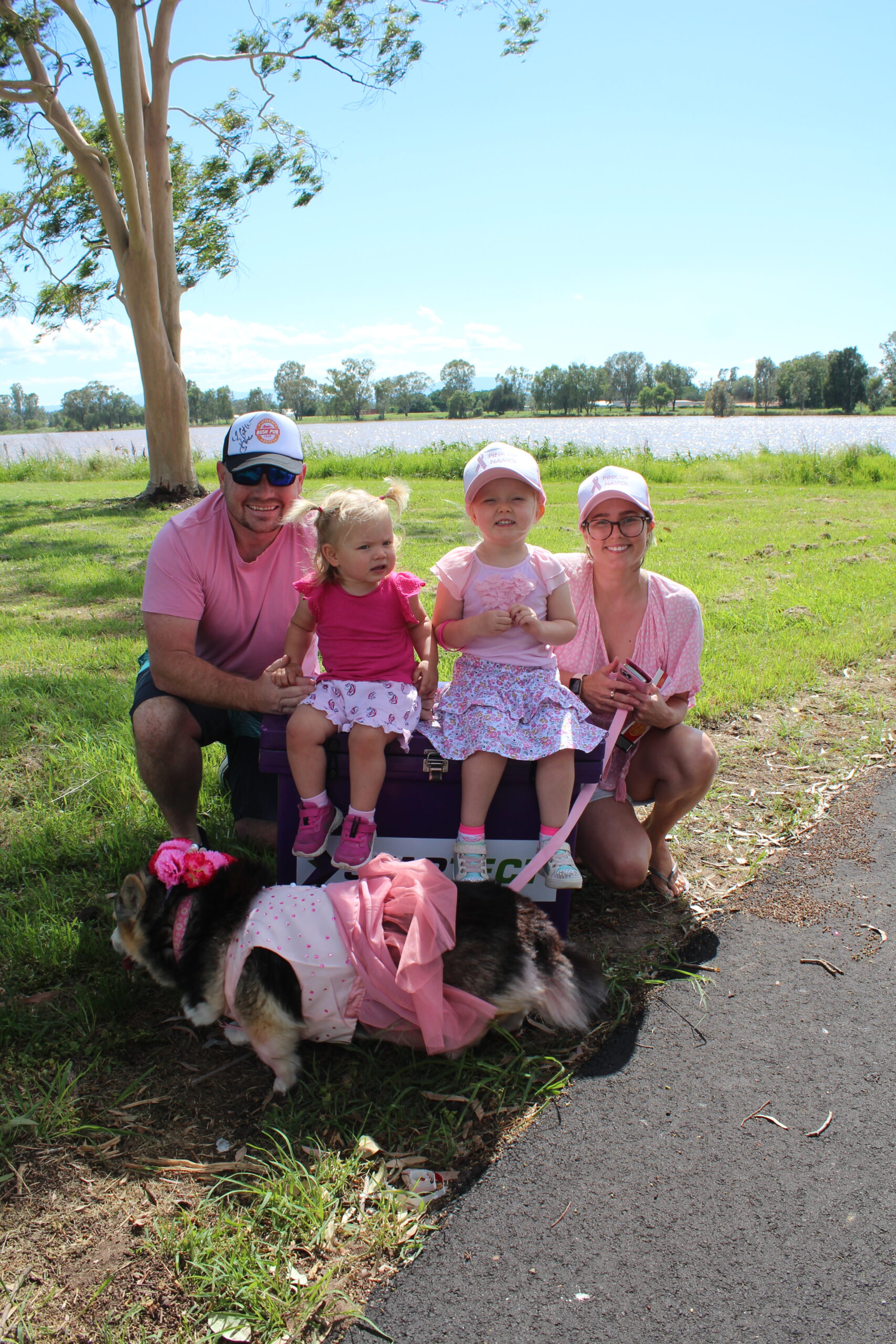 Tom, Ava, Billie and Kylie Hatch with Poppy. The family won an esky which was donated by Nutrien.