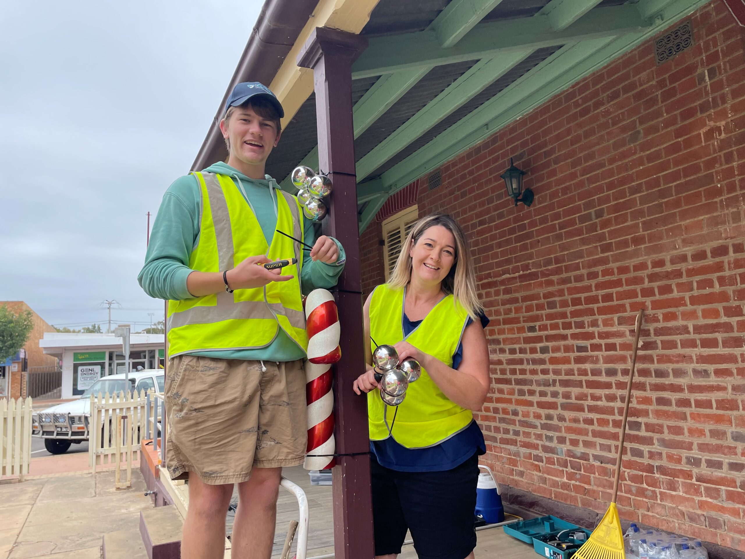 Jamie Gale and Stacey Taylor decorated the Post Office verandah.