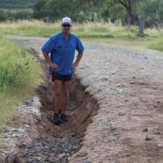 Calls for calm after Dripping Rock road closure