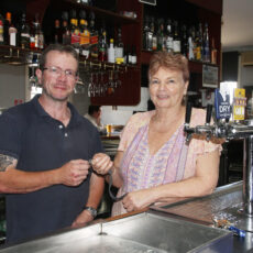 Outgoing owners of Namoi Hotel thank ‘fantastic’ Narrabri community