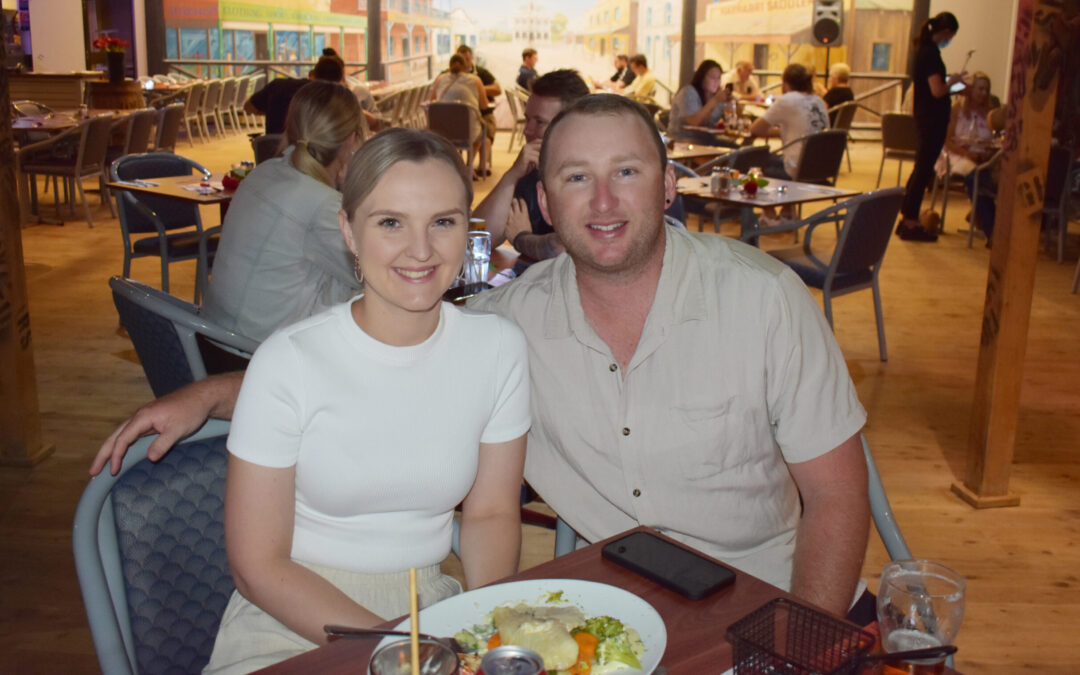 Valentine’s Day celebrated in Narrabri | PHOTOS