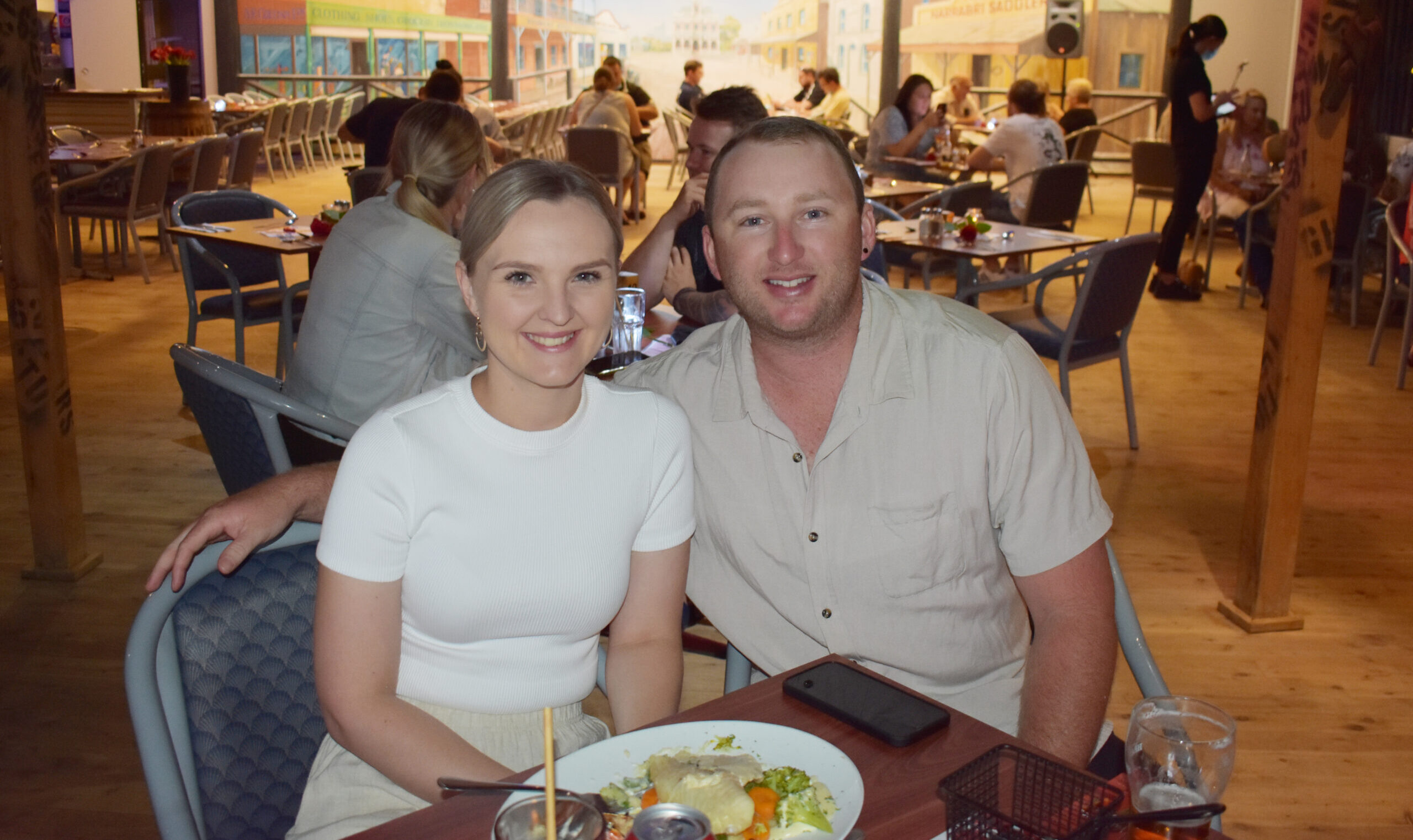 Valentine’s Day celebrated in Narrabri | PHOTOS