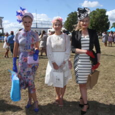 Hundreds enjoy a sunny Saturday at the Narrabri Cup | PHOTOS