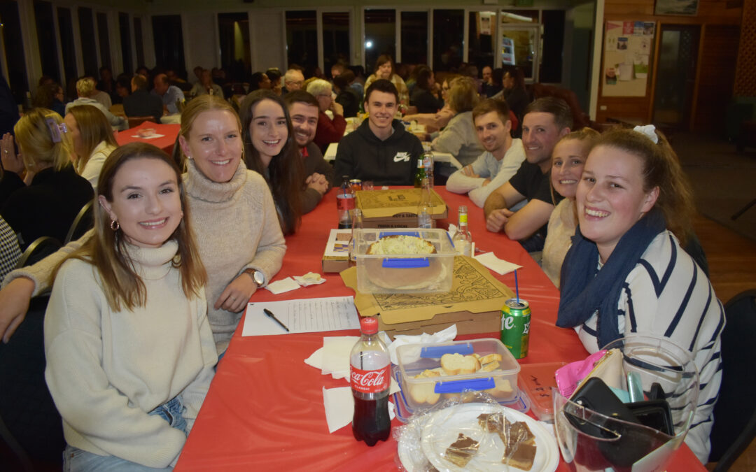Wee Waa Golf Club hosts trivia night | PHOTOS