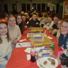 Wee Waa Golf Club hosts trivia night | PHOTOS