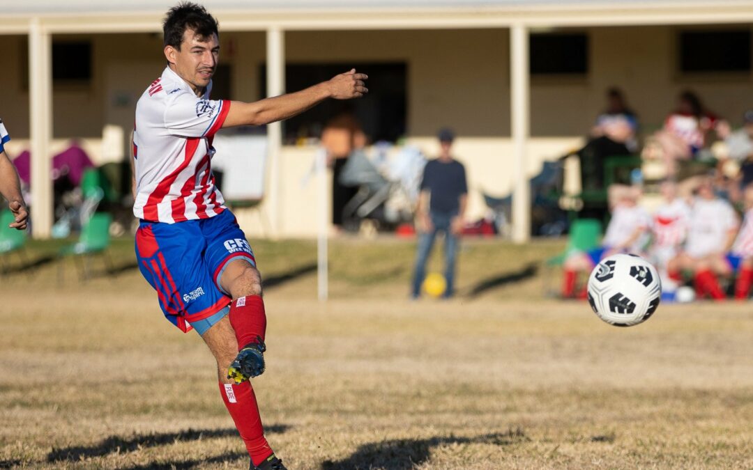 Wee Waa United remains in the major semi-final hunt with home win