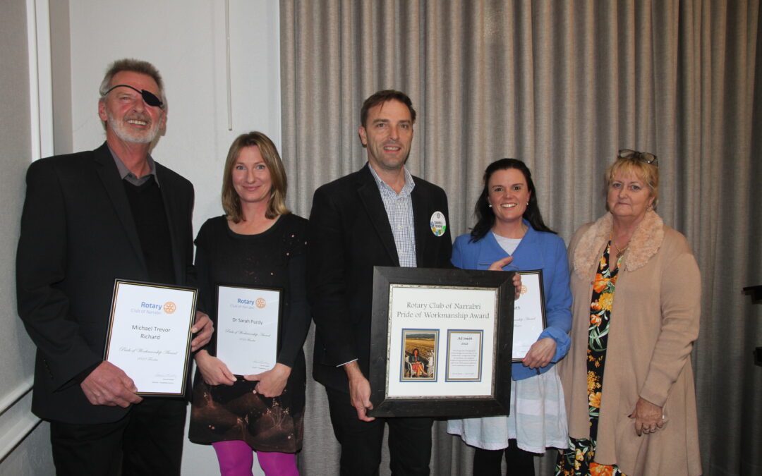 Ali Smith presented Rotary Club of Narrabri’s Pride of Workmanship Award
