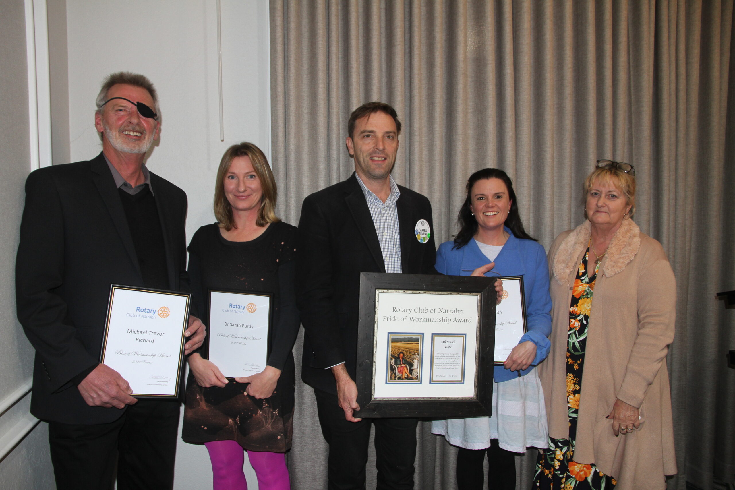 Ali Smith presented Rotary Club of Narrabri’s Pride of Workmanship Award