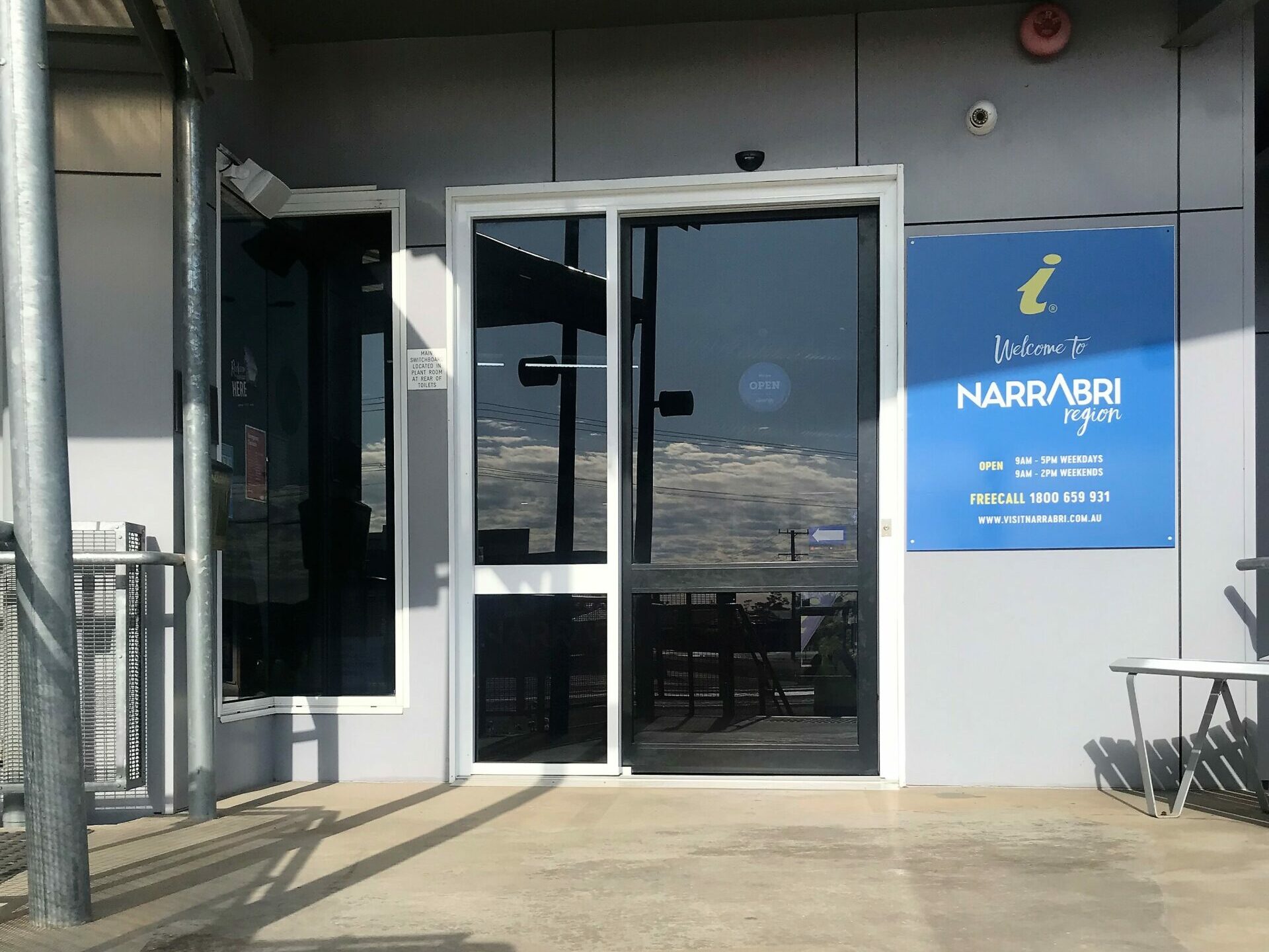 Automatic doors installed at Narrabri Shire Council facilities