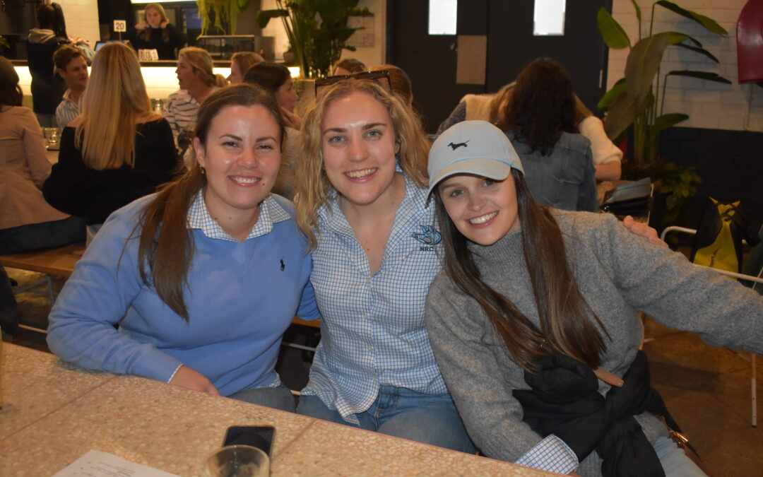Exciting atmosphere at the Tourist Hotel on Saturday | PHOTOS