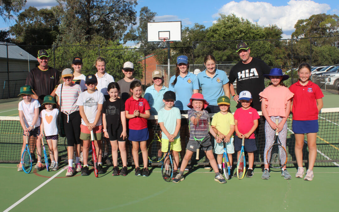 Narrabri tennis aces put through their paces by world-renowned coach Clint Packer