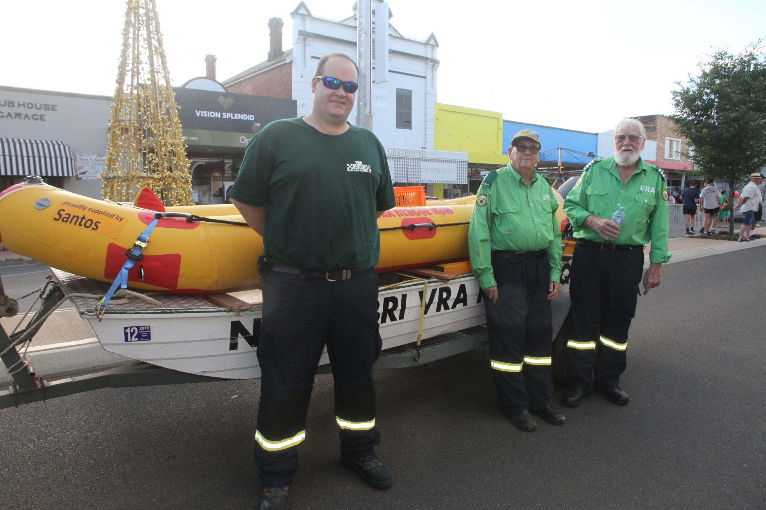 Narrabri VRA receives inflatable rescue raft