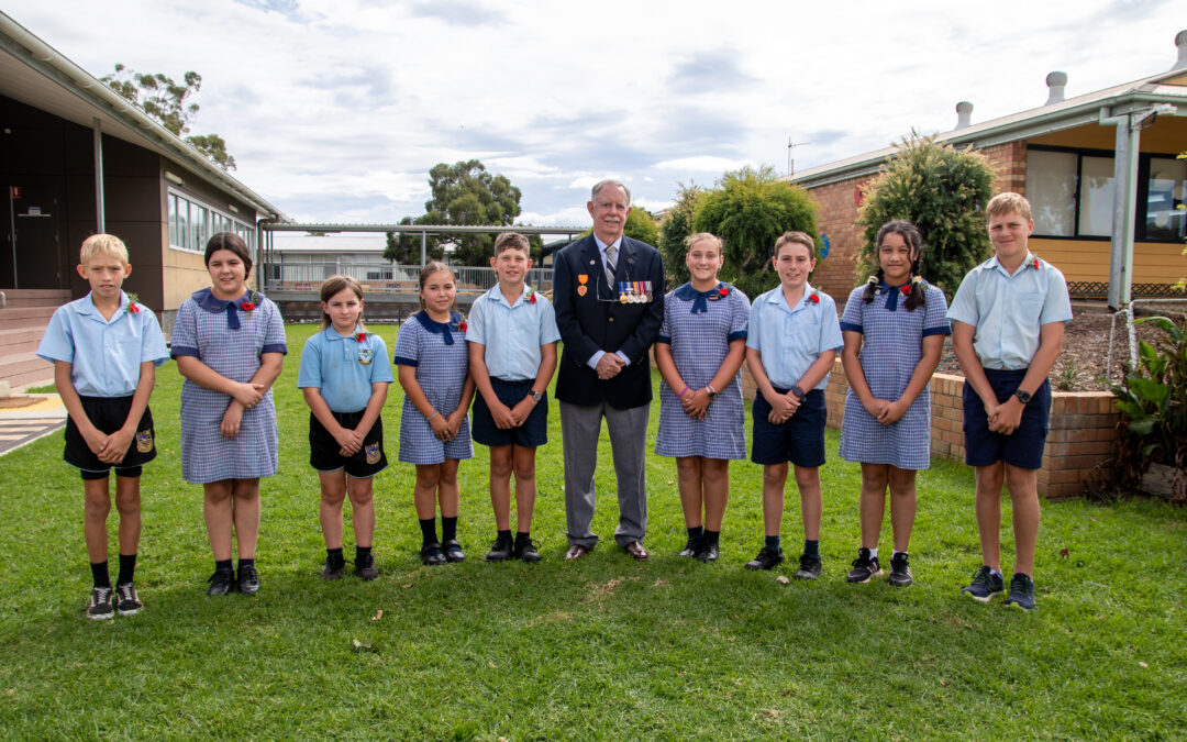 Narrabri Public School marks Anzac Day with moving tribute