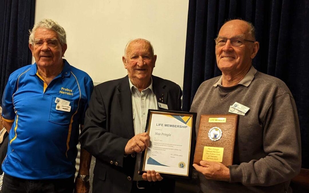 Probus life membership awarded to Max Pringle