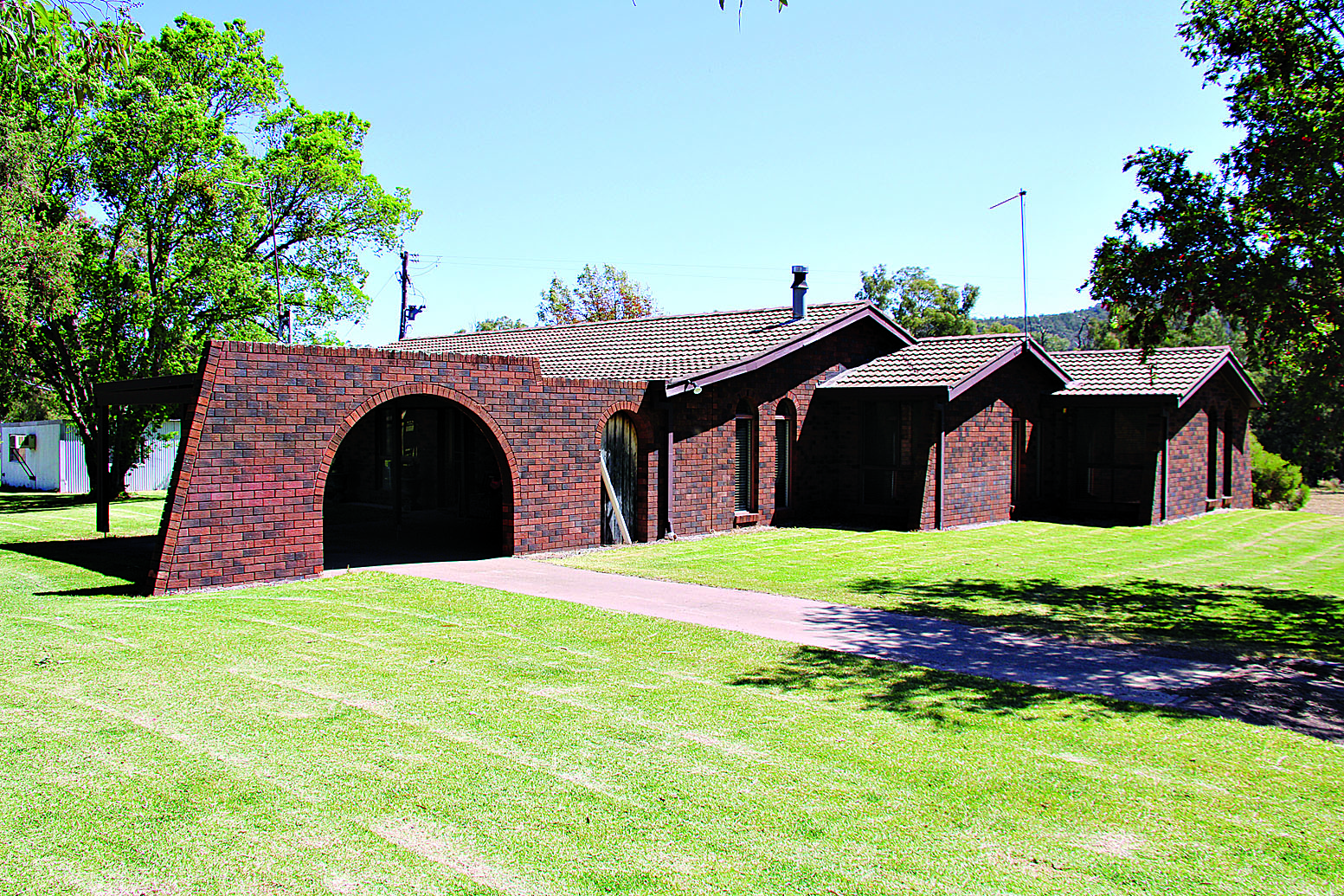 Versatile lifestyle farm with excellent improvements and outstanding views