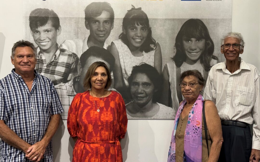 Inaugural art prize pays tribute to late Cyril Knox