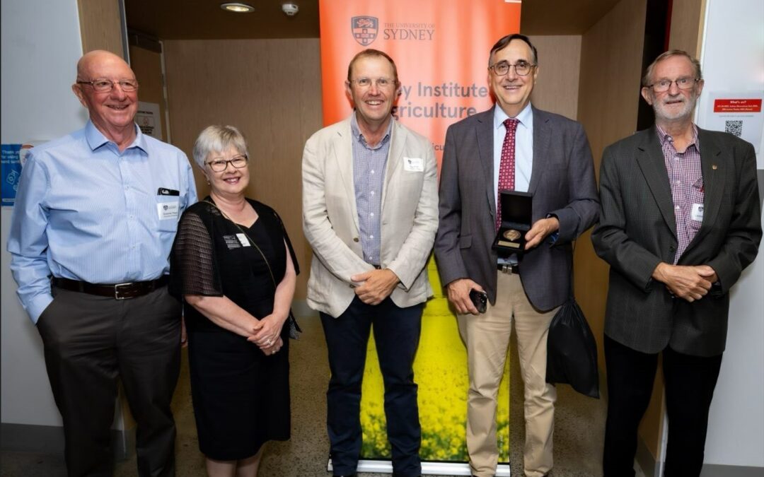 Professor Richard Trethowan presented with Farrer Medal