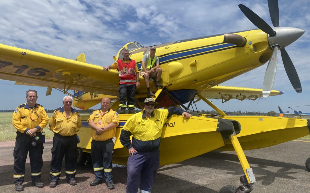 Water bombers support firefighters at the front