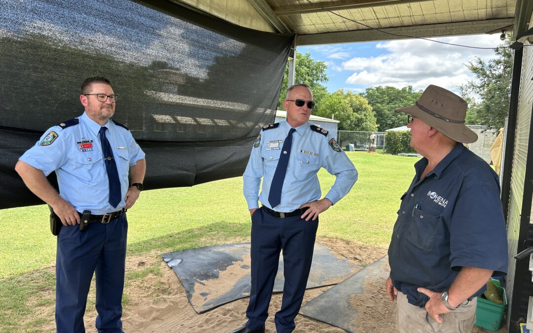 Police Deputy Commissioner visits Duck Creek fire ground