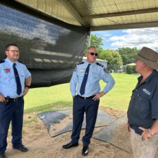 Police Deputy Commissioner visits Duck Creek fire ground